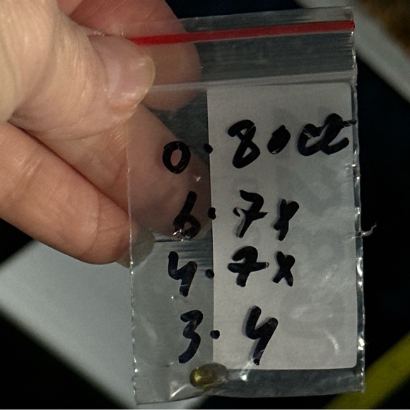 Chrome Green (Sphene) 0.80 CT’s Attractive piece - Picture 11 of 17